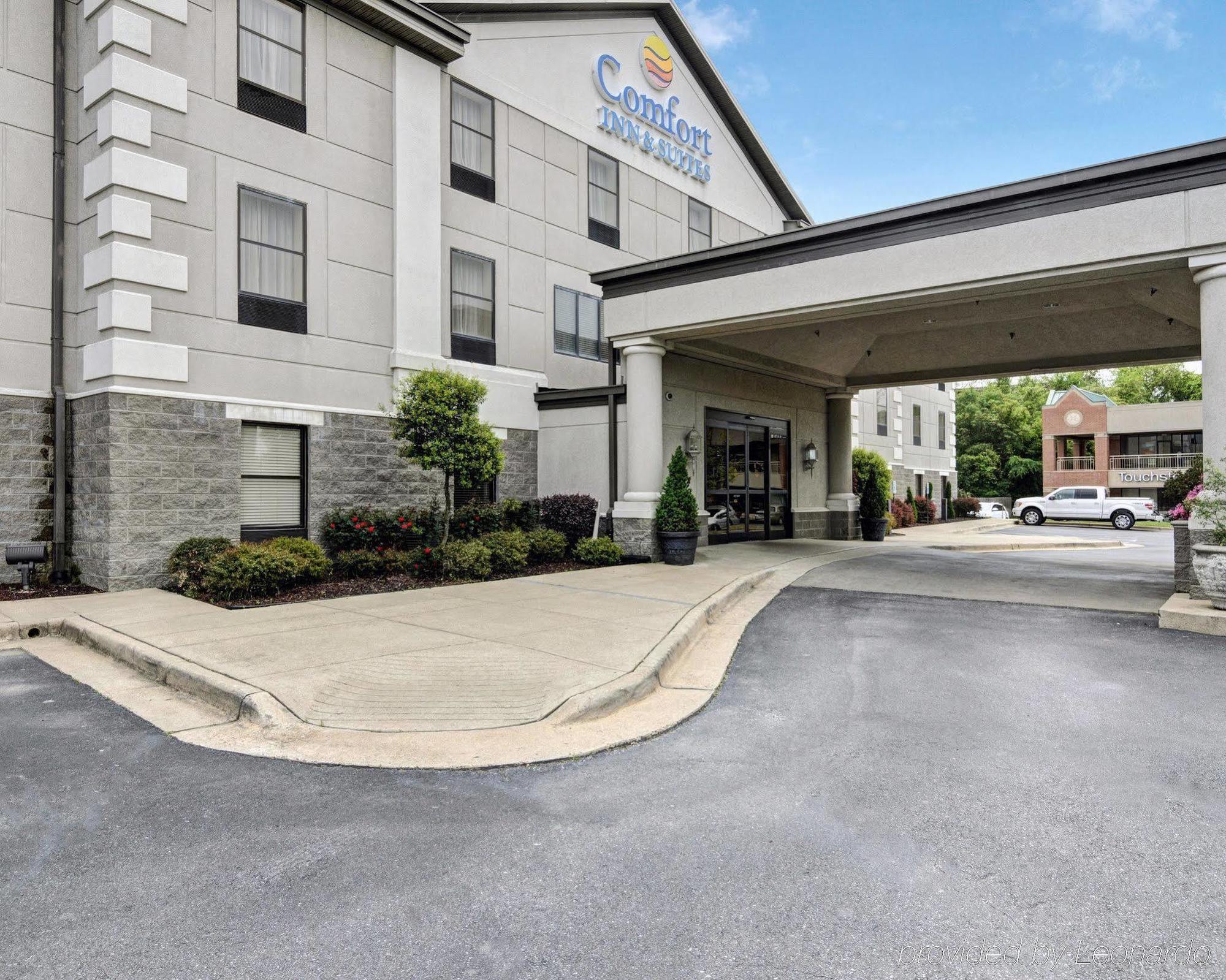 Comfort Inn & Suites Hot Springs Central Exterior photo